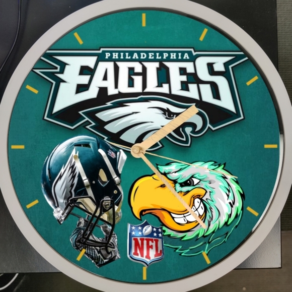 Eagles led wall clock - Picture 5 of 5